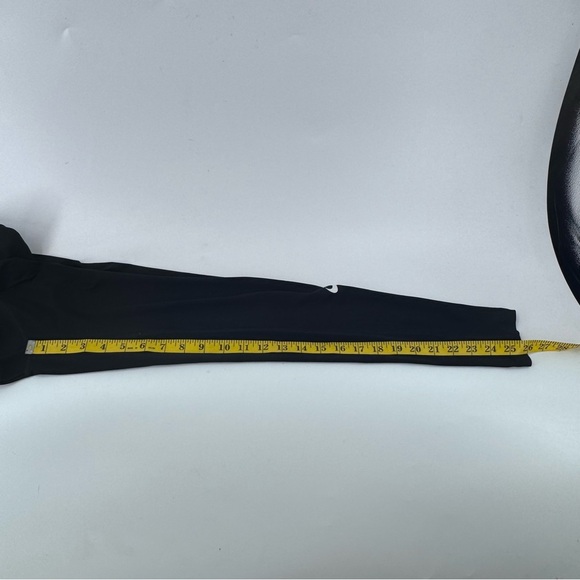 Nike Black Compression Pants for Ultimate Comfort - Men - Picture 8 of 9